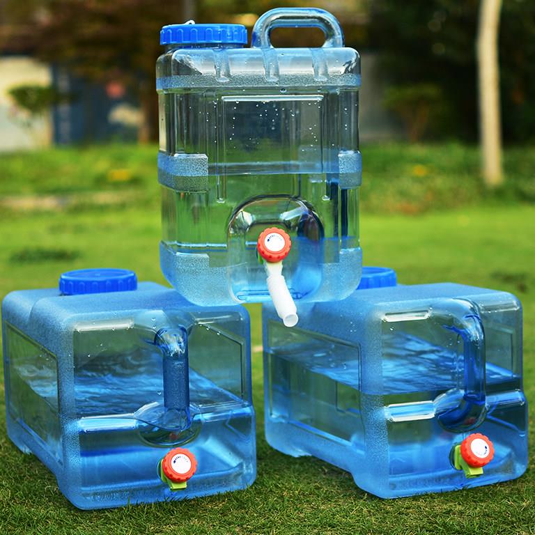 新疆包邮户外纯净装饮水桶带龙头塑料家用方形车载储水存水蓄水箱