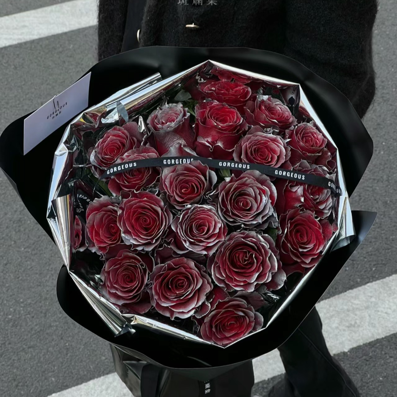 全国银河积雪红玫瑰花束送女友鲜花速递同城上海北京深圳生日花店