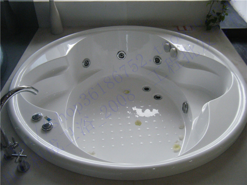 HCG和成卫浴F2460圆形按摩冲浪浴缸泡浴嵌入式无裙边压克力洗澡盆