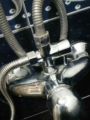 花洒分水器黄铜快开淋浴配件4分6分转换器三通接头一进二出分水阀