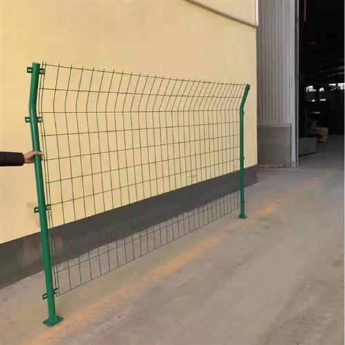 高速公路双边丝护栏网室外围墙框架铁丝网养殖场鸡隔离钢丝防护网