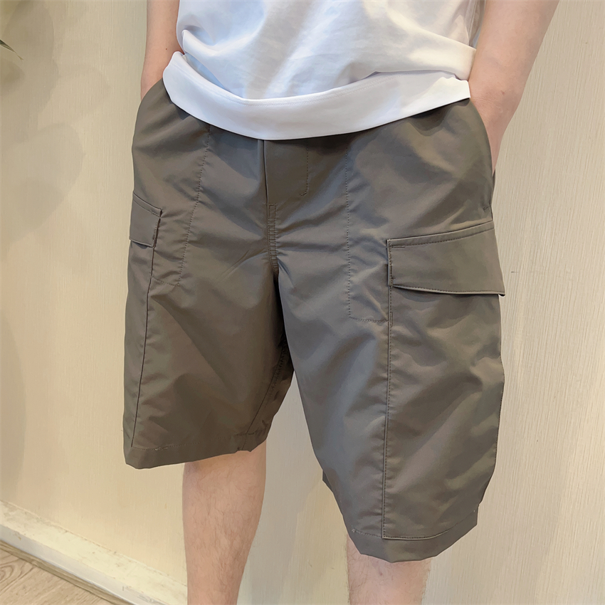 斯斯 0410 L家属系 CARGO男生大口袋工装款基础运动透气短裤