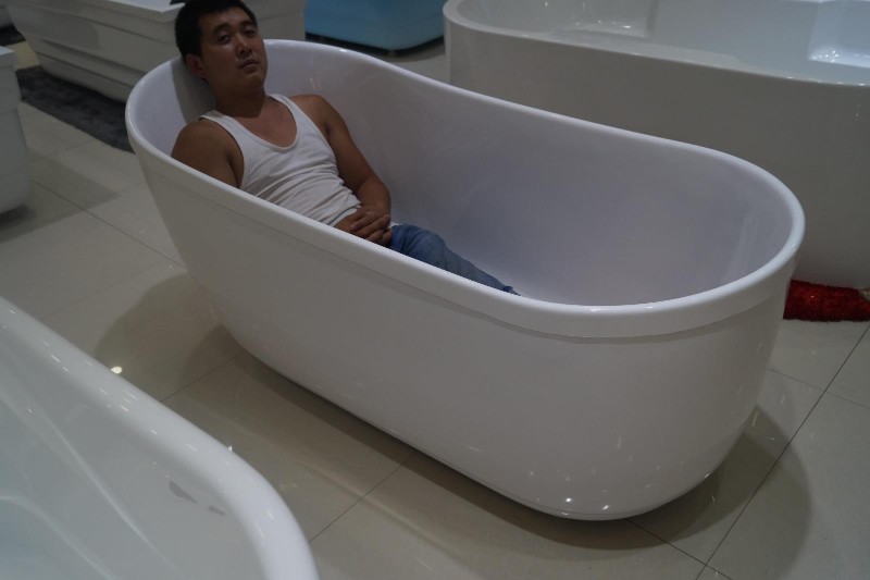 极速独立浴缸大空间浴缸亚克力超大空间保温独立浴缸日式小户型