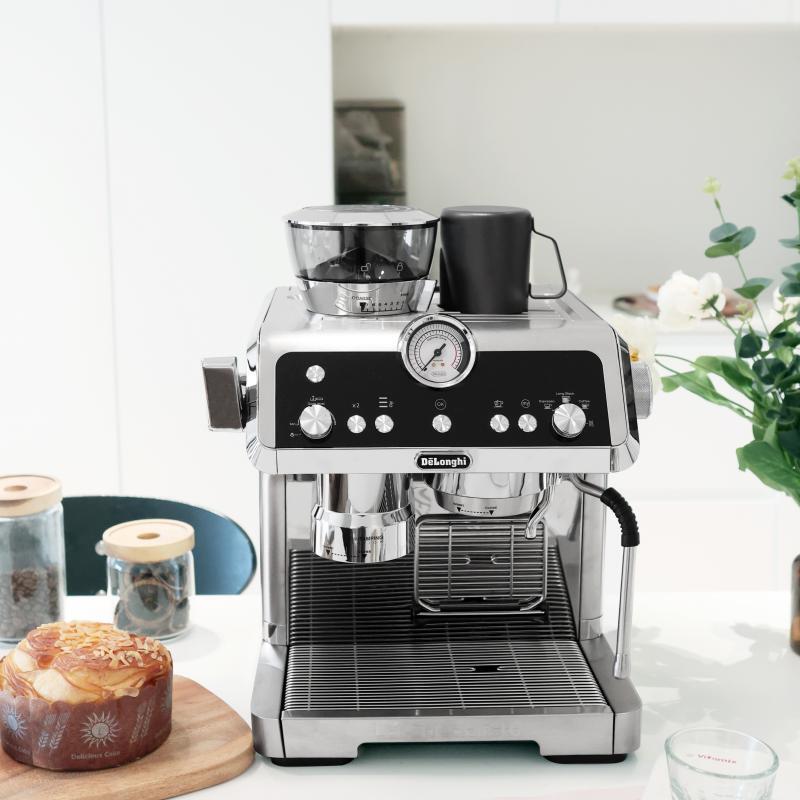Delonghi/德龙EC9355/9155白色意式半自动多功能咖啡机蒸汽磨豆