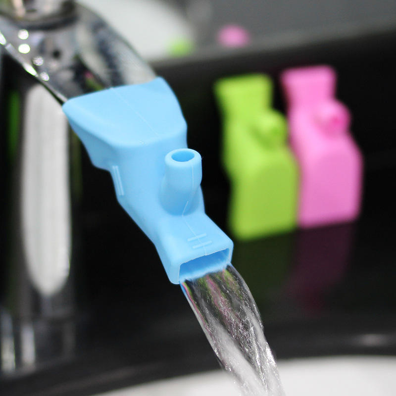 水龙头延伸器家用简易洗漱刷牙杯实用儿童洗手便携导水延长器硅胶