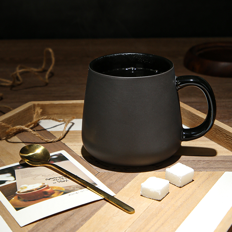 轻奢欧式黑色马克杯子陶瓷家用喝水杯配盖勺大容量黑银撞色咖啡杯