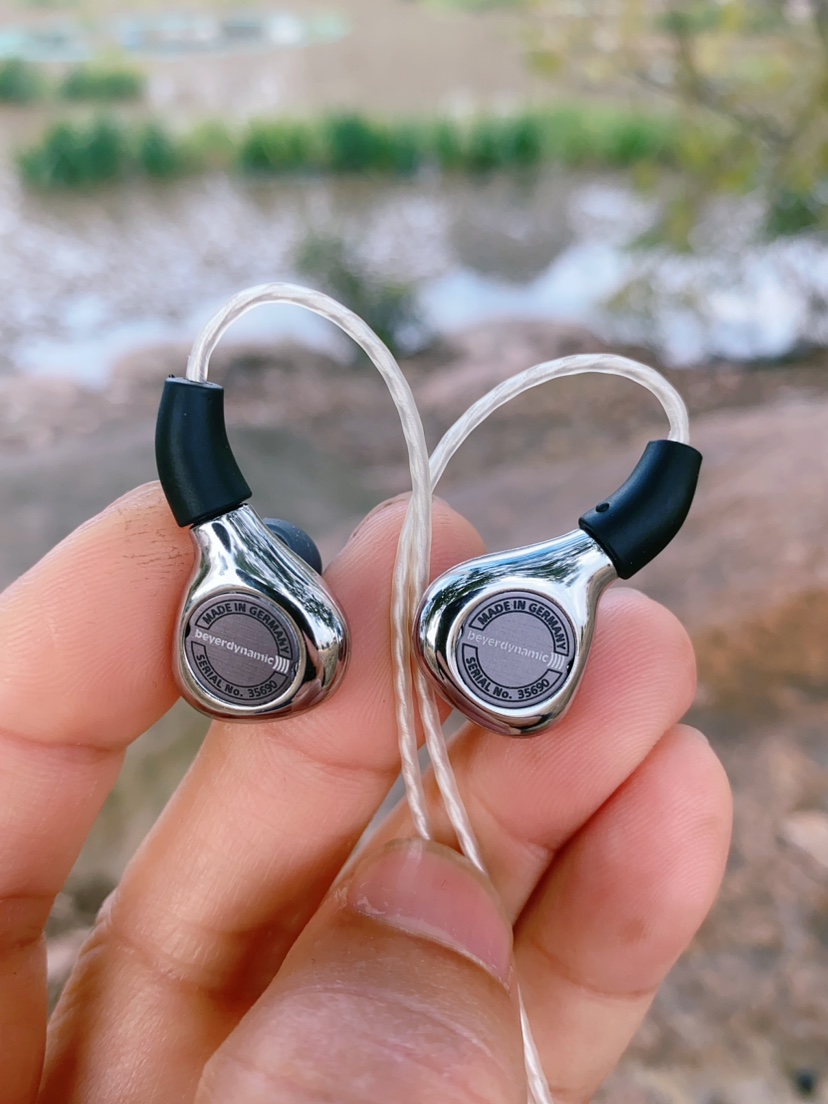 发烧DIY谢兰图 HiFi耳机 精致水晶般纯净的声音 流行人声利器