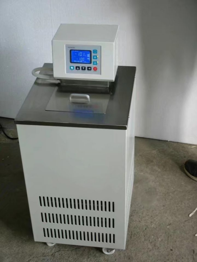 上海DC-2020 低温恒温水槽 高精度液晶数显低温循环槽 水浴箱