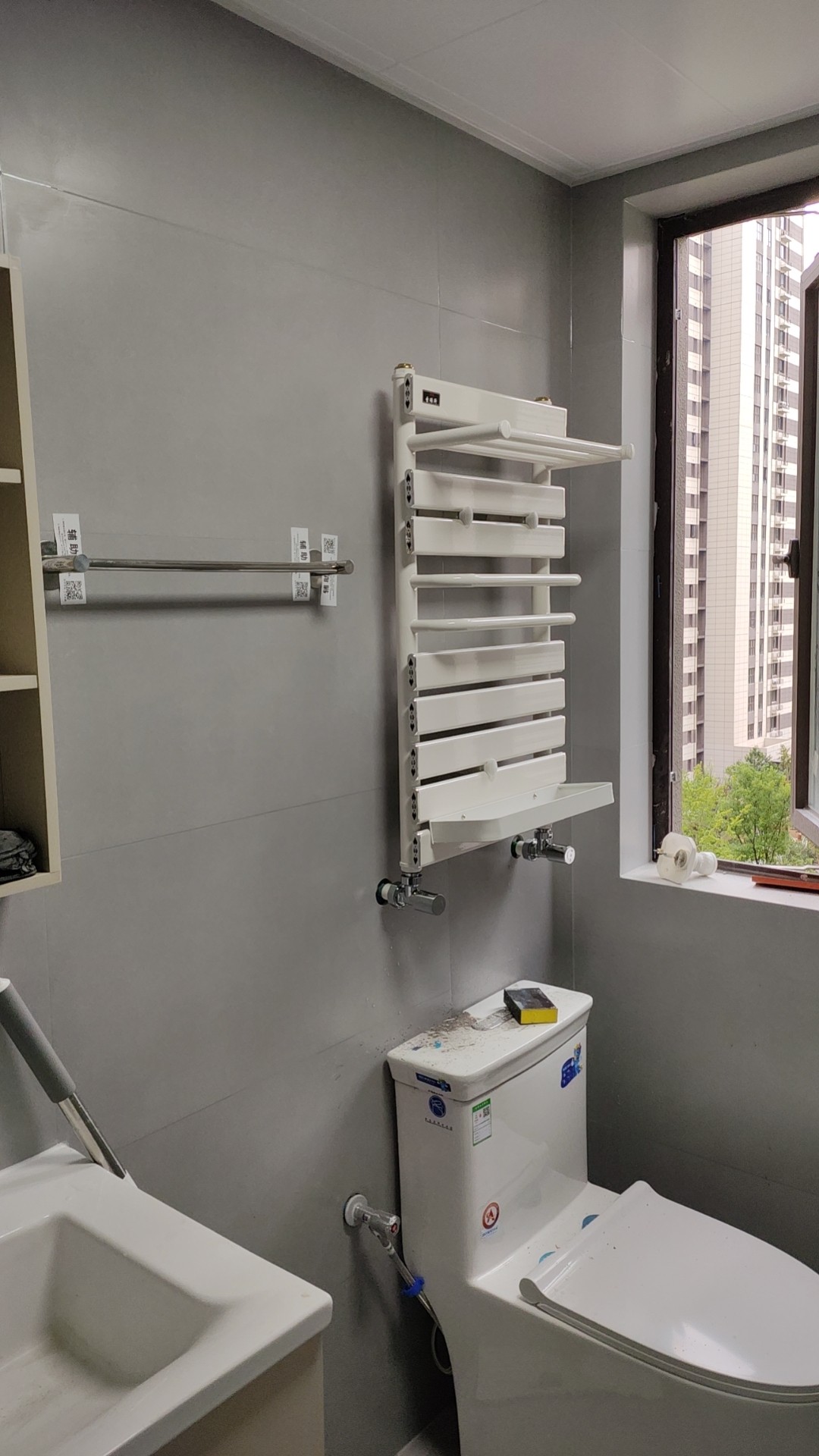 铜铝小背篓暖气片家用卫生间壁挂式集中供暖卫浴散热器毛巾置物架