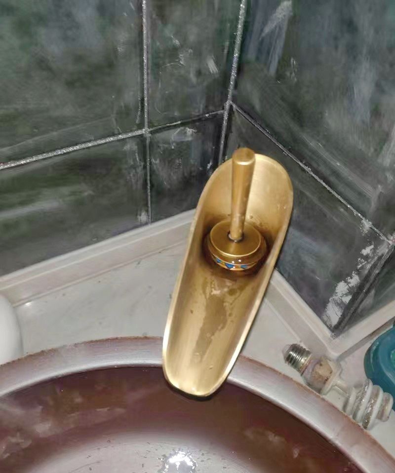 欧式洗脸盆浴室卫生间复古全铜仿古冷热洗手盆水龙头单冷瀑布酒杯