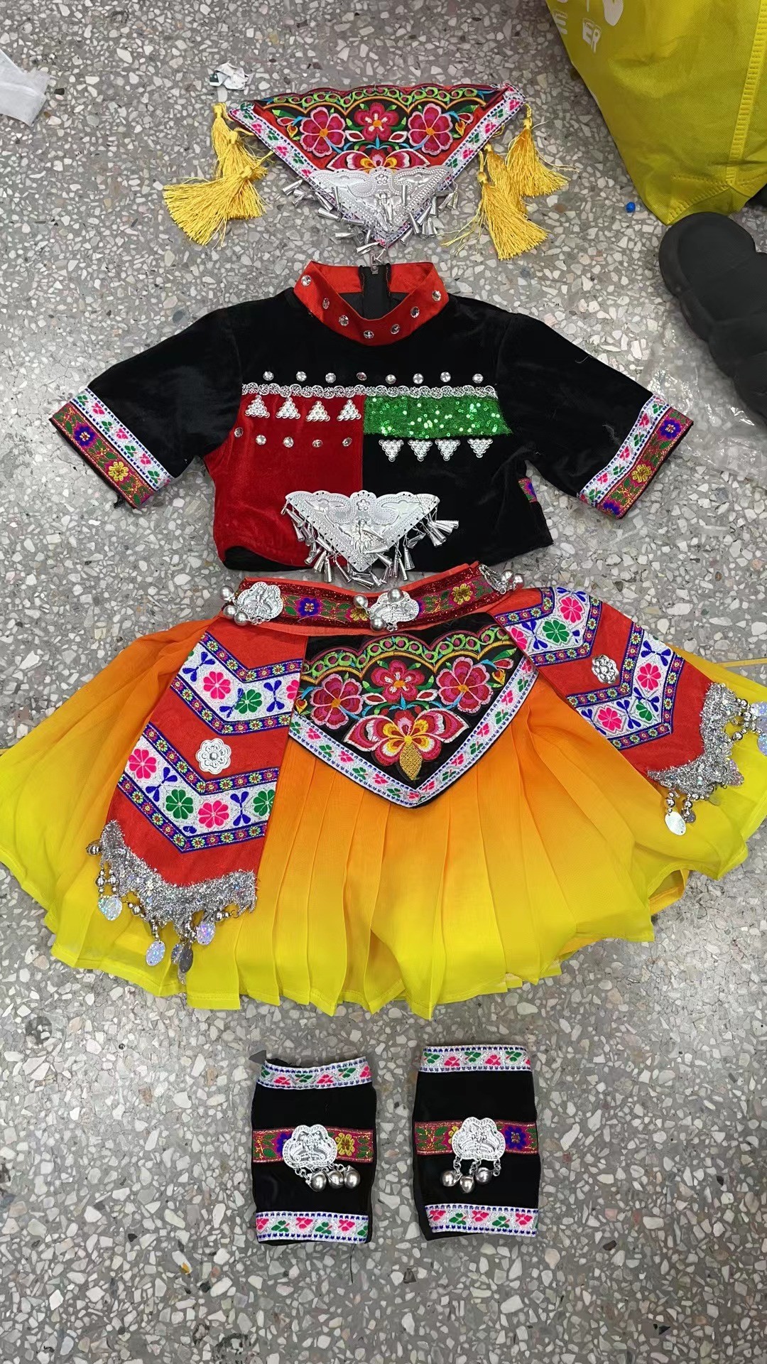 儿童第十一届小荷风采瑶山趣娃儿演出服少数民族土家族苖族舞蹈服