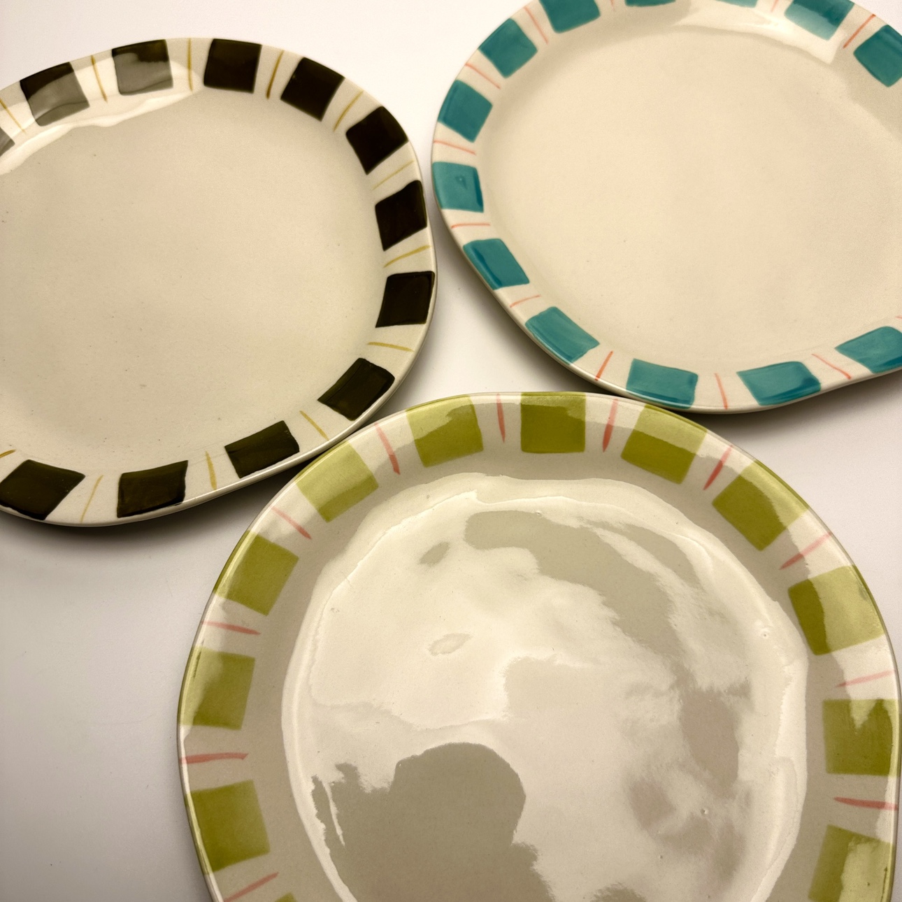 外贸手绘条纹8寸甜品盘子陶瓷餐盘餐具可爱水果盘沙拉盘早餐盘
