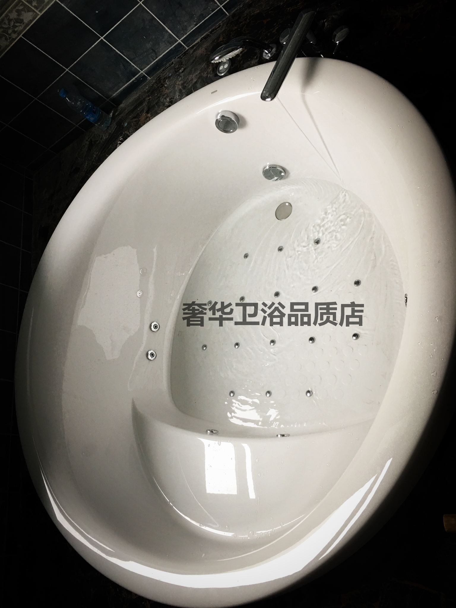TOTO奢华珠光气泡冲浪按摩浴缸PPYD1630ZPT圆形独立型浴缸含排水
